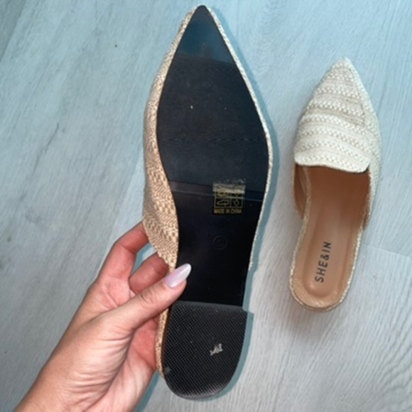 🦋 Shein Beige Textured Flats Size 8 - Picture 3 of 3